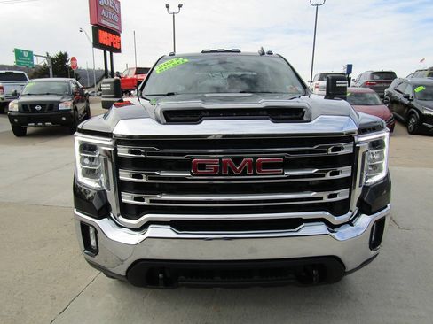 Used 2022 GMC Sierra 2500 SLE w/ SLE Value Package; image 3