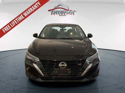 Used 2025 Nissan Sentra SR FWD image 3