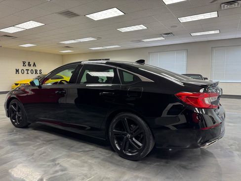 Used 2018 Honda Accord Sport image 14