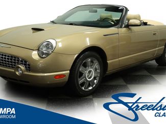 Used 2005 Ford Thunderbird video 1