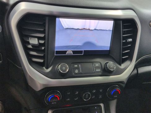 Used 2020 GMC Acadia SLE image 32