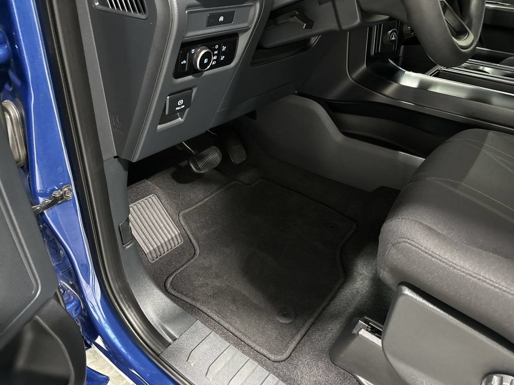 Used 2025 Ford F150 STX w/ Equipment Group 200A RWD image 10