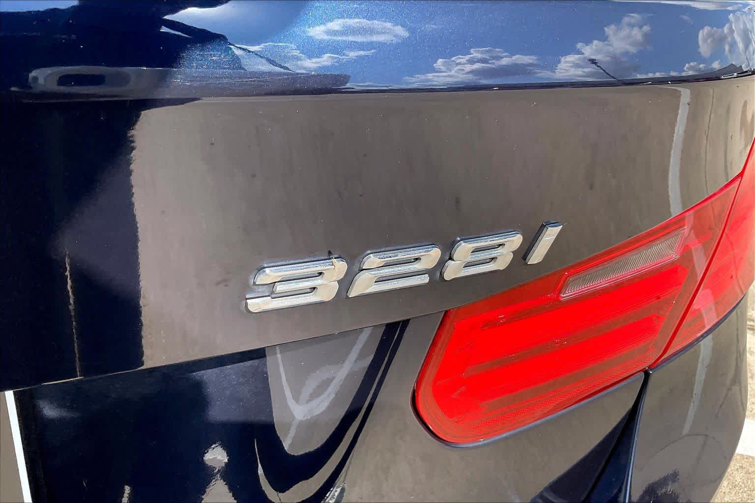 Used 2014 BMW 328i Sedan w/ Driver Assistance Package RWD image 8