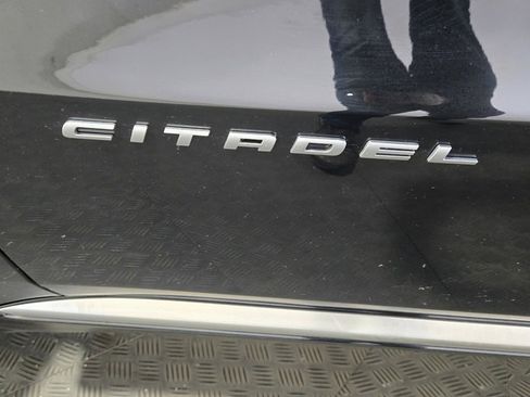 Used 2021 Dodge Durango Citadel w/ Premium Entertainment Group image 25