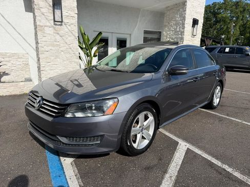 Used 2013 Volkswagen Passat 2.5 SE FWD image 3