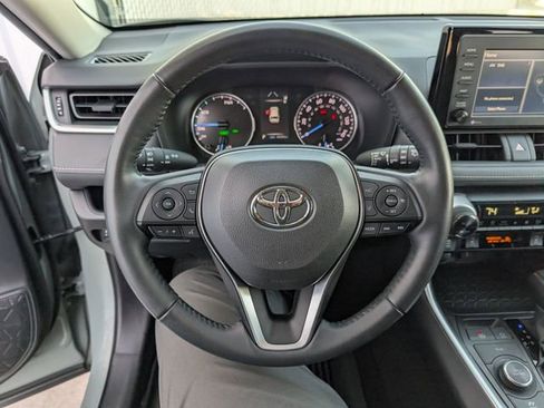 Used 2021 Toyota RAV4 XLE w/ XLE Grade Weather Package image 12