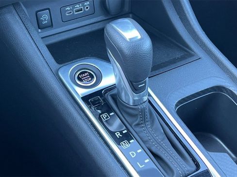 Used 2025 Nissan Sentra SV image 24