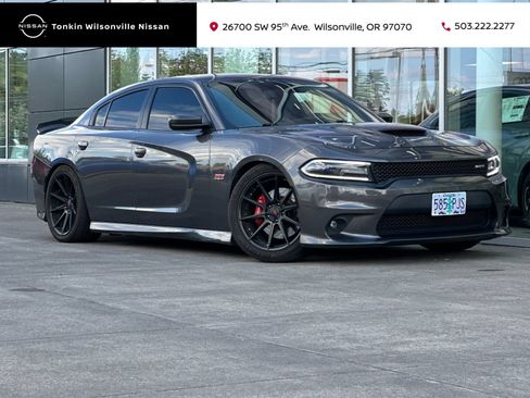 Used 2017 Dodge Charger R/T Scat Pack RWD image 1