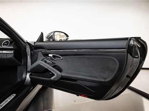Certified 2025 Porsche 718 Boxster GTS RWD image 26