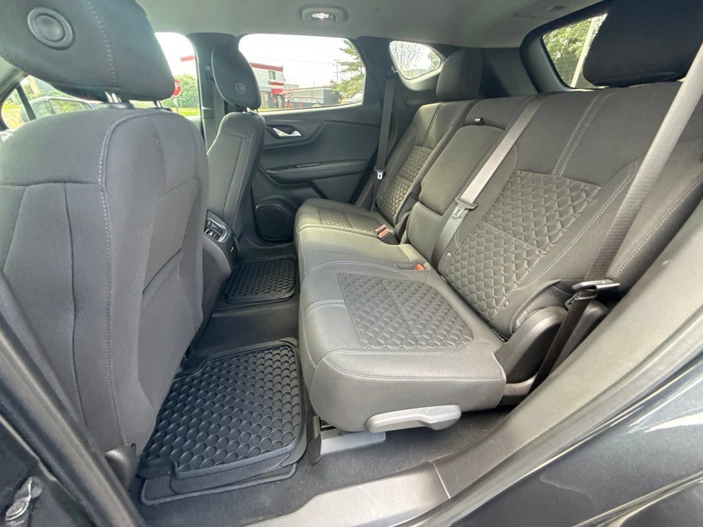 Used 2022 Chevrolet Blazer LT AWD/4WD image 10