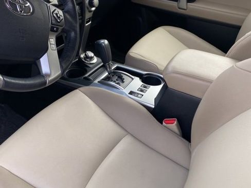 Used 2024 Toyota 4Runner SR5 Premium image 3