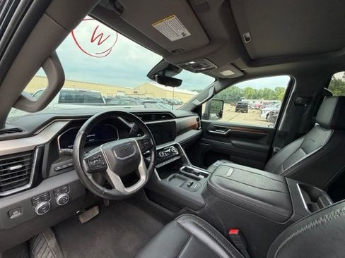 Used 2024 GMC Sierra 2500 Denali w/ Denali Reserve Package AWD/4WD image 9
