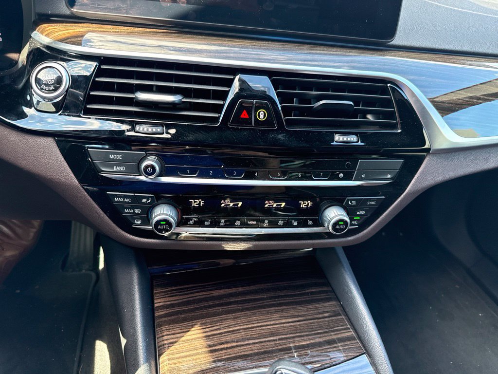 Used 2023 BMW 530e w/ Executive Package RWD image 24