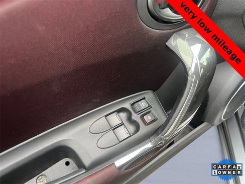 Used 2014 Honda CR-Z EX image 9