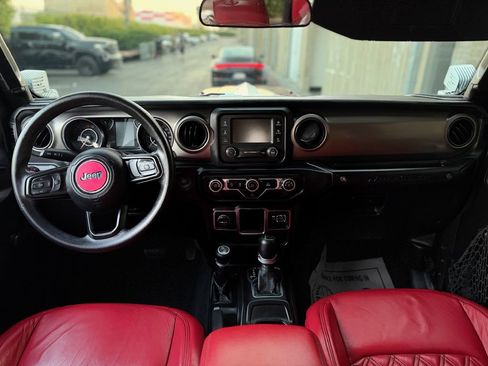 Used 2021 Jeep Wrangler Unlimited Sport image 16