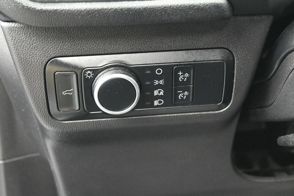 Used 2024 Ford Escape ST-Line w/ Tech Pack #1 FWD image 16