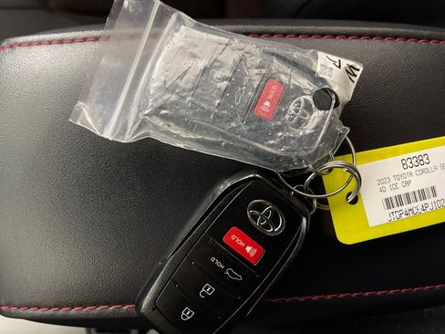 Certified 2023 Toyota Corolla SE w/ SE Premium Package image 24