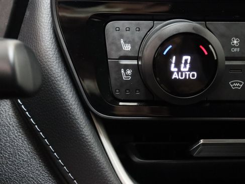 Used 2025 Toyota Grand Highlander AWD Hybrid image 22