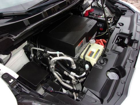 Used 2018 Nissan Leaf SL w/ SL Technology Package FWD image 34