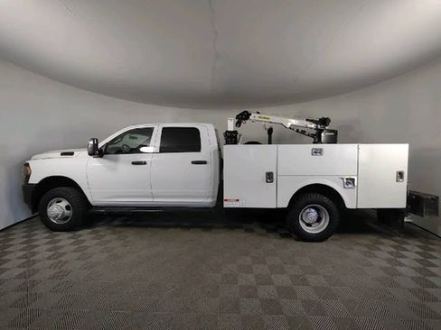 Used 2024 RAM 3500 Tradesman AWD/4WD image 7