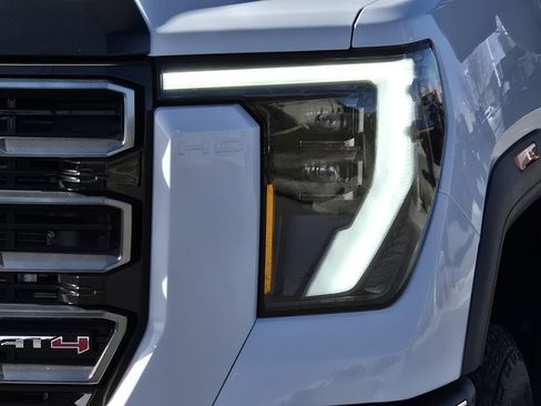 New 2026 GMC Sierra 2500 AT4 w/ Technology Package image 40