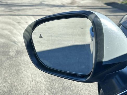 New 2026 Mitsubishi Outlander SEL FWD image 15