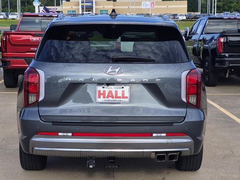 Used 2025 Hyundai Palisade Calligraphy FWD image 5