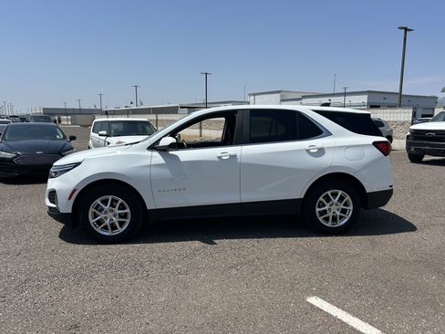 Used 2024 Chevrolet Equinox LT w/ LPO, Floor Liner Package FWD image 2