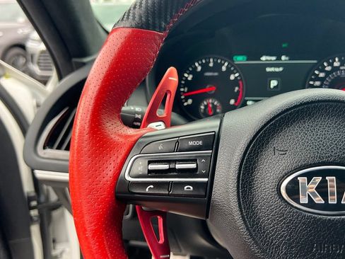 Used 2021 Kia Stinger GT2 image 21