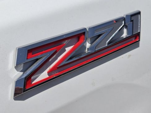 Used 2025 Chevrolet Silverado 2500 LT AWD/4WD image 12