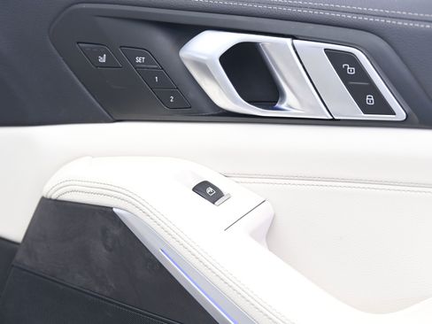 Used 2022 BMW X5 xDrive40i w/ Luxury Seating Package image 21