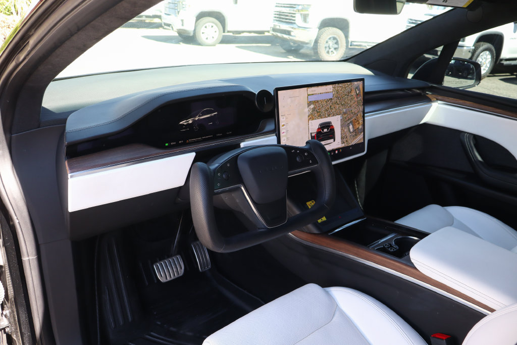 Used 2022 Tesla Model X AWD/4WD image 18