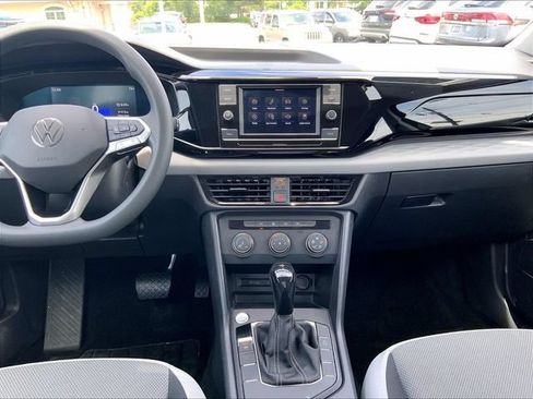 Used 2022 Volkswagen Taos S FWD image 15