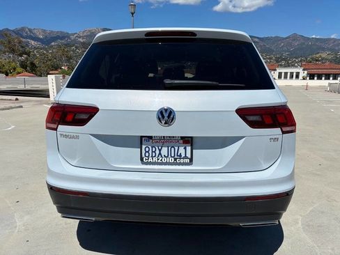 Used 2018 Volkswagen Tiguan S FWD image 10