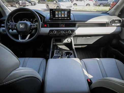 Used 2025 Honda Pilot EX-L image 26