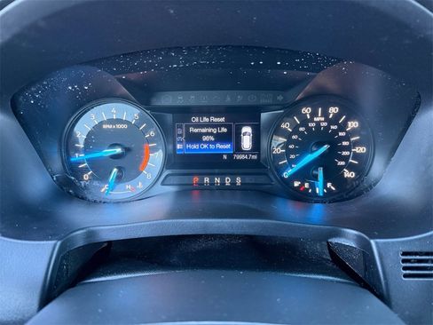 Used 2017 Ford Explorer XLT image 18