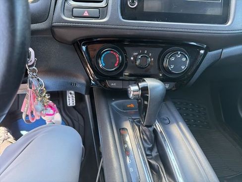 Used 2019 Honda HR-V Sport image 13