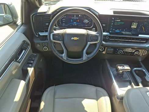 Used 2022 Chevrolet Silverado 1500 LTZ AWD/4WD image 13