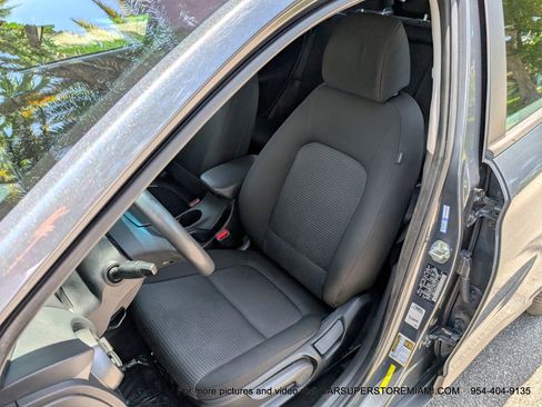 Used 2020 Hyundai Kona SE image 20