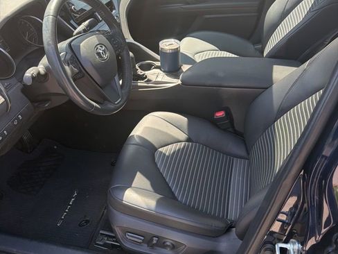 Used 2022 Toyota Camry SE w/ Audio Upgrade Package image 16
