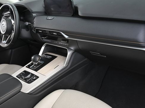 Used 2024 MAZDA CX-90 Plug-In Hybrid w/ Premium Pkg image 18