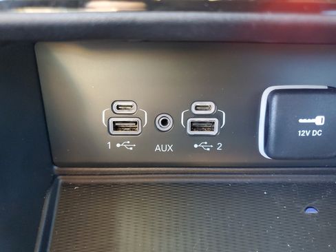 Used 2025 Jeep Grand Cherokee L Overland w/ Luxury Tech Group IV image 26