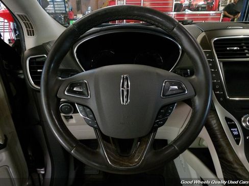 Used 2018 Lincoln MKX Reserve w/ Lincoln MKX Climate Package AWD/4WD image 15