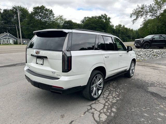 Used 2025 Cadillac Escalade Sport w/ Touring Package AWD/4WD image 5