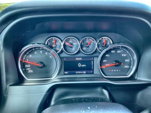 Used 2021 Chevrolet Silverado 1500 LT Trail Boss w/ Convenience Package II image 10