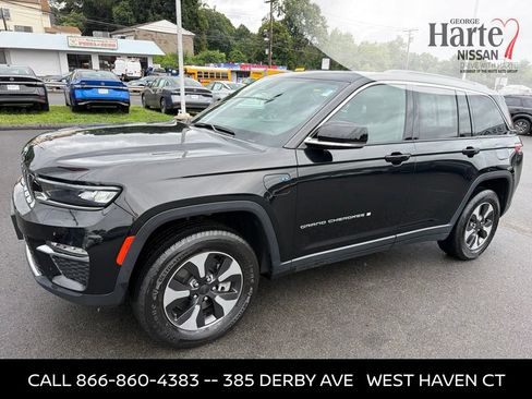 Used 2024 Jeep Grand Cherokee Limited 4xe AWD/4WD image 4