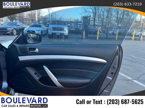 Used 2009 INFINITI G37 x Coupe w/ Premium Pkg image 12