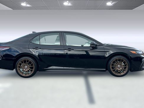 Used 2023 Toyota Camry SE image 7