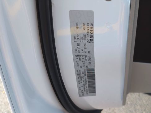 Used 2018 Chrysler Pacifica Limited FWD image 13