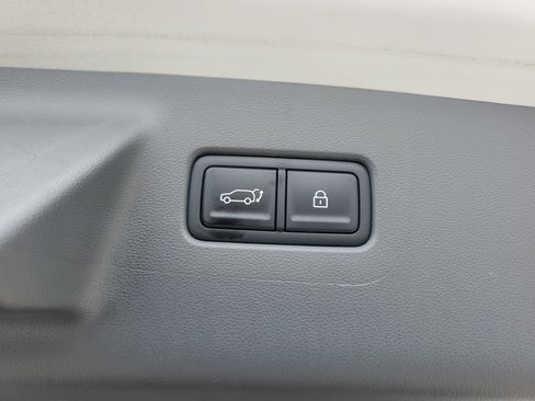 Used 2025 Hyundai Santa Fe SEL image 16